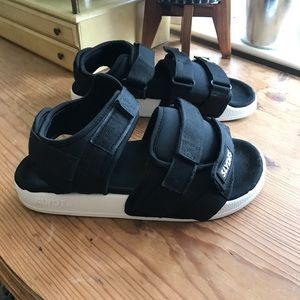 velcro strappy sandals